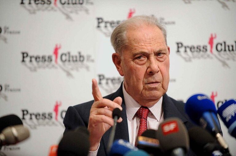 Pasqua : « Nous allons terroriser les terroristes. »  