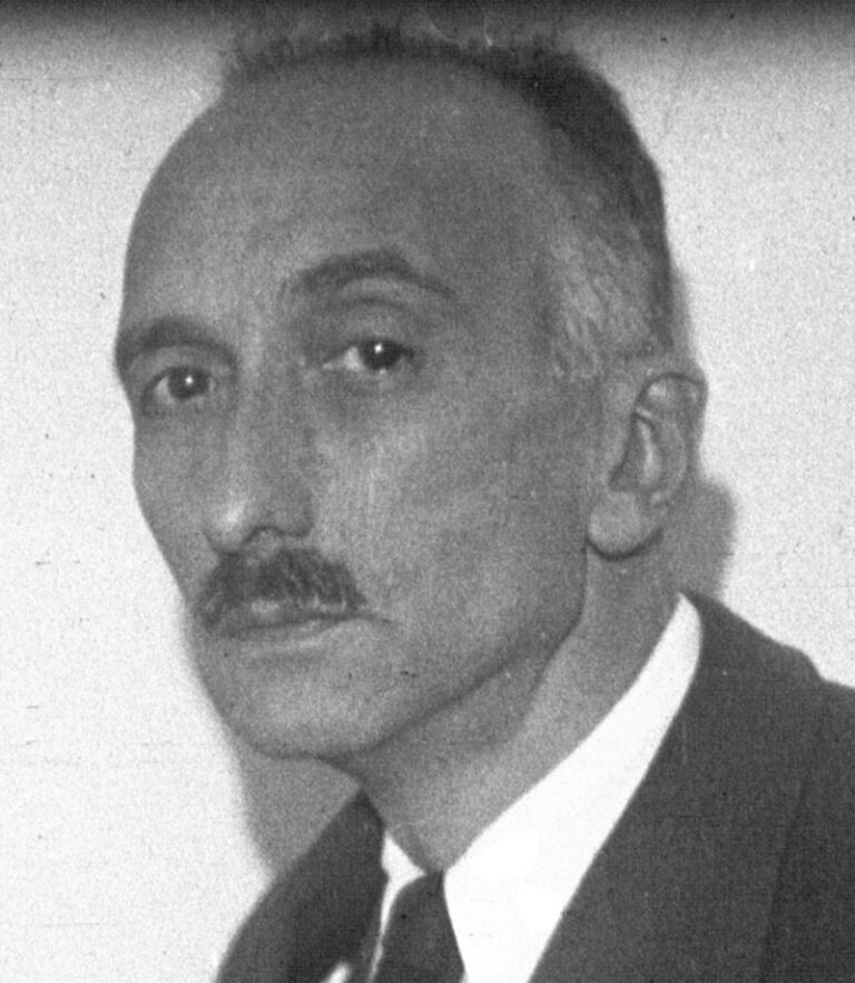 Mauriac : « Sans doute faut-il incriminer d’abord les institutions qui, d’avance, détruisent les chefs… »  