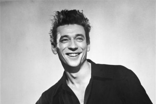 Yves Montand
